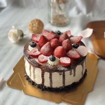 草莓聖代｜草莓季 生日蛋糕 - 8吋 