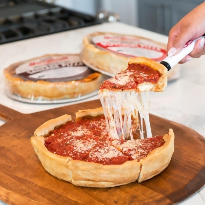 Giordano's Famous Stuffed 10" Deep Dish 4 Pizza Pack alternate image