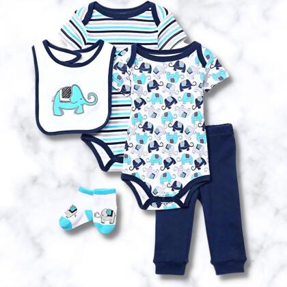 Baby Boy's Newborn 5 Piece Gift Set alternate image