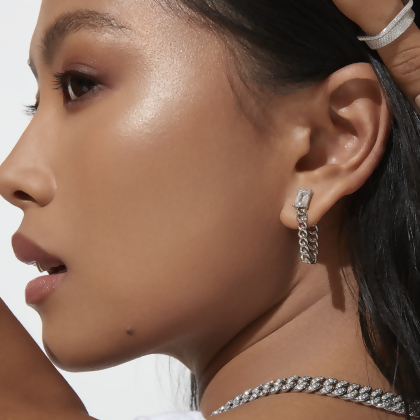 EMERSON – Emerald Cut Rope Loop Earrings alternate image