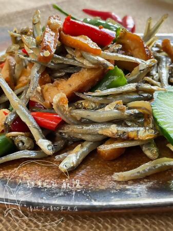 香辣小魚豆干 