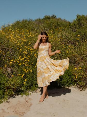 Lily Midi Dress | Poppies alternate image