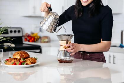 Reusable Pour Over Coffee Filter for Chemex and Hario V60 (Silver) alternate image