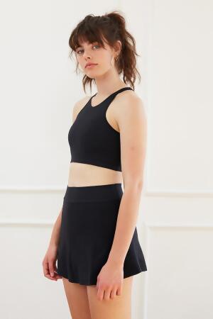 Evelyn skort black 
