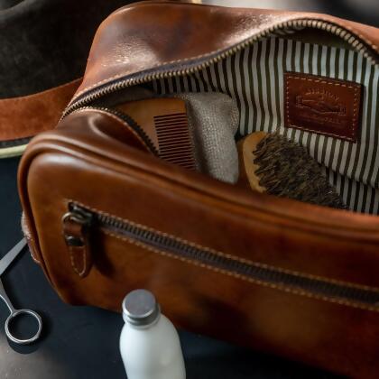 Benjamin Leather Toiletry Wash Bag 