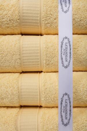 Turkish Cotton Bath Towel Set of 4 alternate image