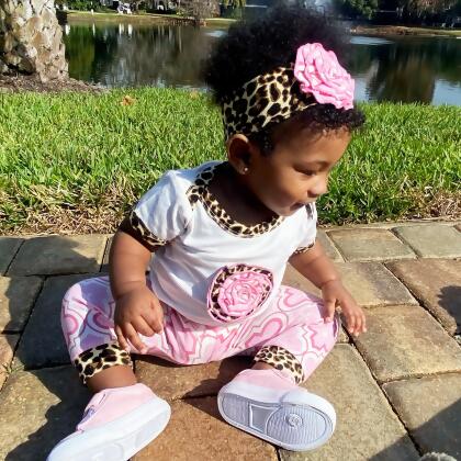 AnnLoren Baby Girls Layette Pink Leopard Onesie Pants Headband 3pc Gift Set Clothing alternate image