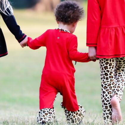AnnLoren Baby Girls Leopard Valentines Holiday Heart Romper Outfit One Piece alternate image