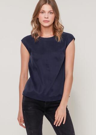 Women's Crewneck Essential Top alternate image