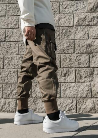 Konus Men's Tactical Strap Cargo Joggers in Tobacco alternate image