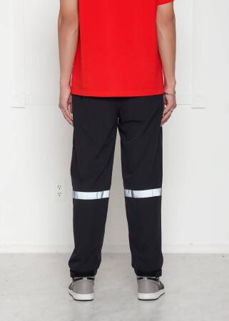 Konus Men's Reflective Wind Cargo Pants in Black alternate image