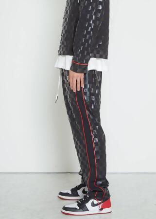 Konus Men's Tonal Checker Printed Pants in Black alternate image