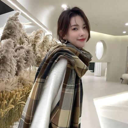 經典百搭格紋圍巾 買一送一（顏色任選） 