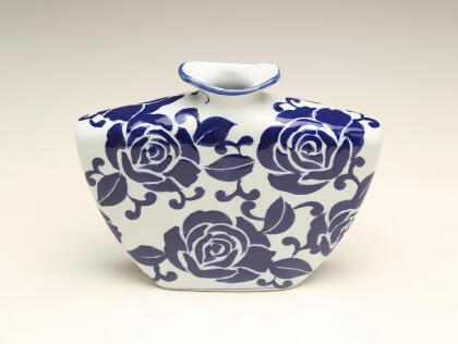 AA Importing 59945 9 Inch Flat Blue & White Ceramic Vase 