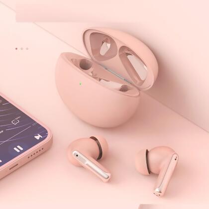 ClarityPLUS Earbuds With Super Clear Sound And Wireless Charging alternate image