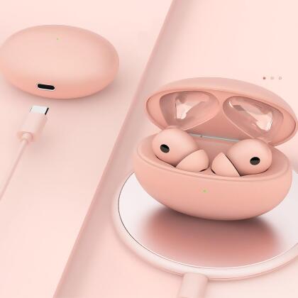 ClarityPLUS Earbuds With Super Clear Sound And Wireless Charging alternate image