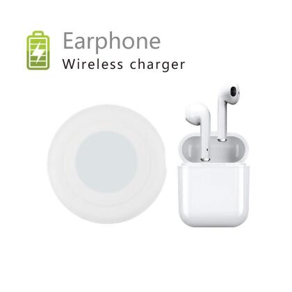 Bluetooth Earpods With Wireless Pad alternate image