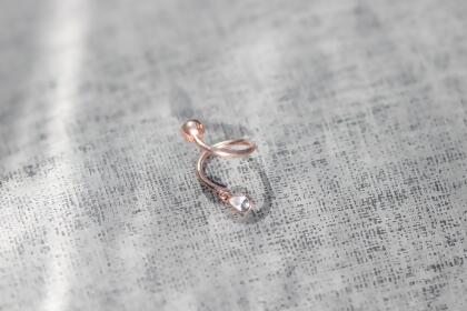 14K S type Drop Piercing S造型水滴鑽鎖珠耳環(單個)-玫瑰金(K14PG) 