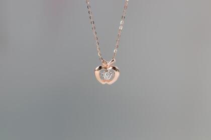 18K Apple Diamond Necklace 跳舞鑽石蘋果項鍊 