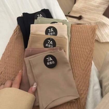 美拉德色系超美的桑蠶絲 7A無痕雲朵內褲 
