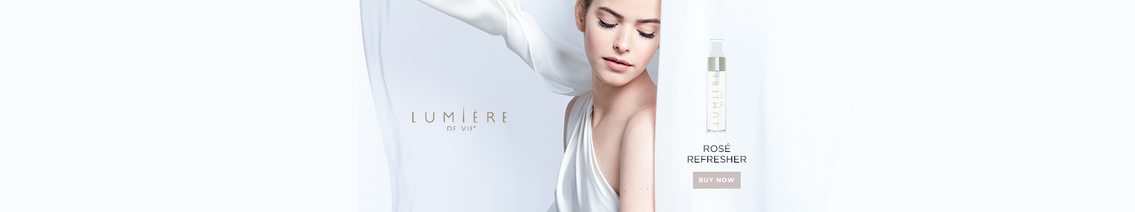 Refresh your face with moisture throughout the day Refresh your face with moisture throughout the day