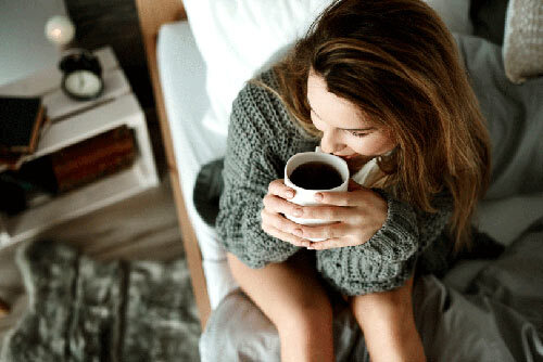 Girl drinking MochaTonix